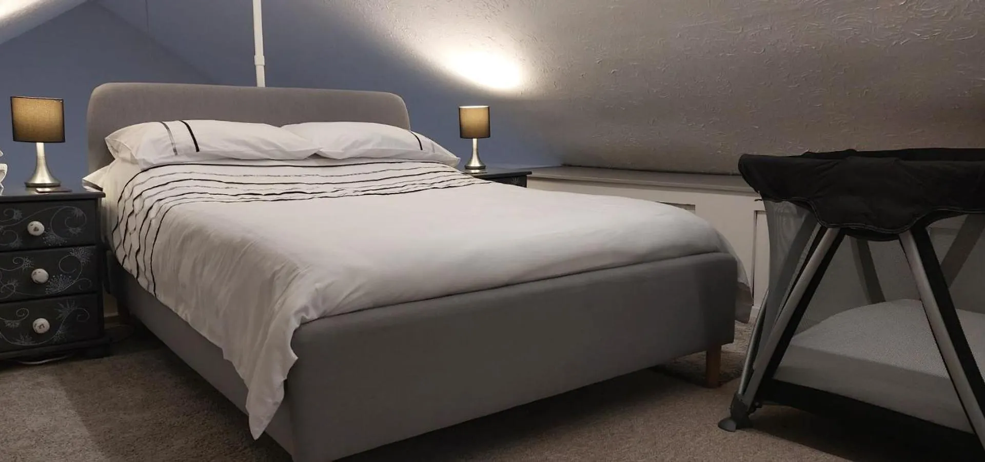 Cosy Cottage In Christchurch, 1 Double & 2 Singles With Private Garden & Parking Christchurch (Dorset)